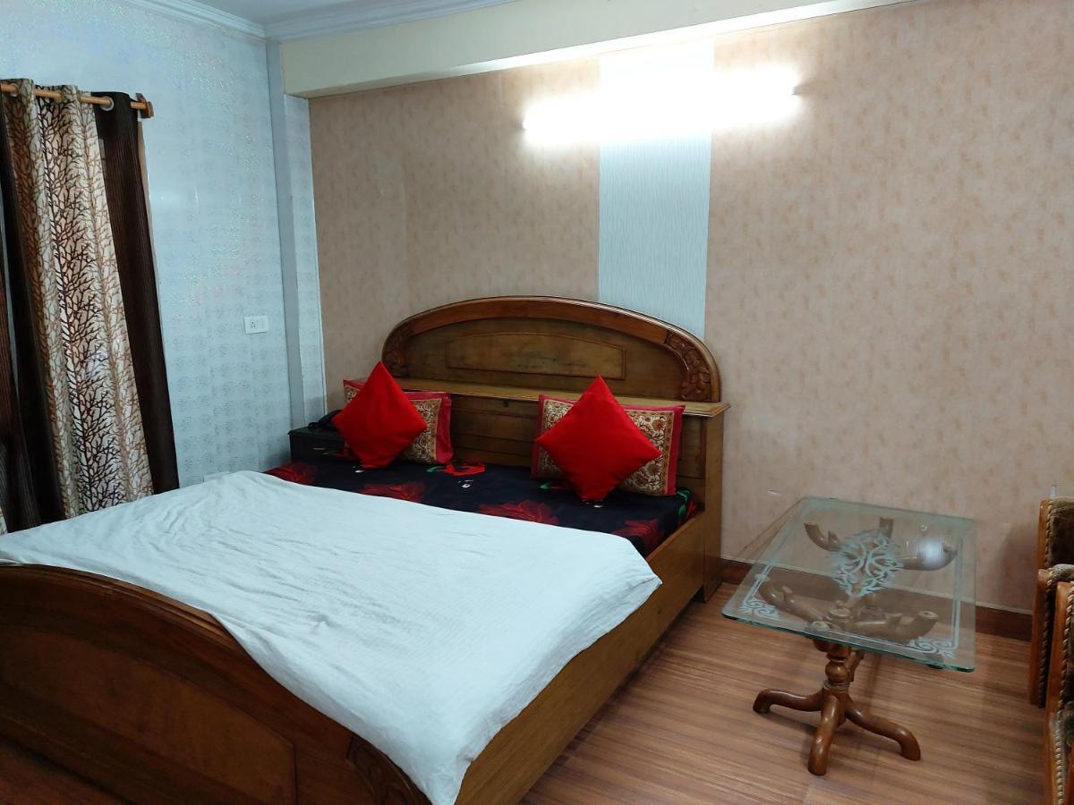 Goroomgo You And Me Nainital Exterior photo
