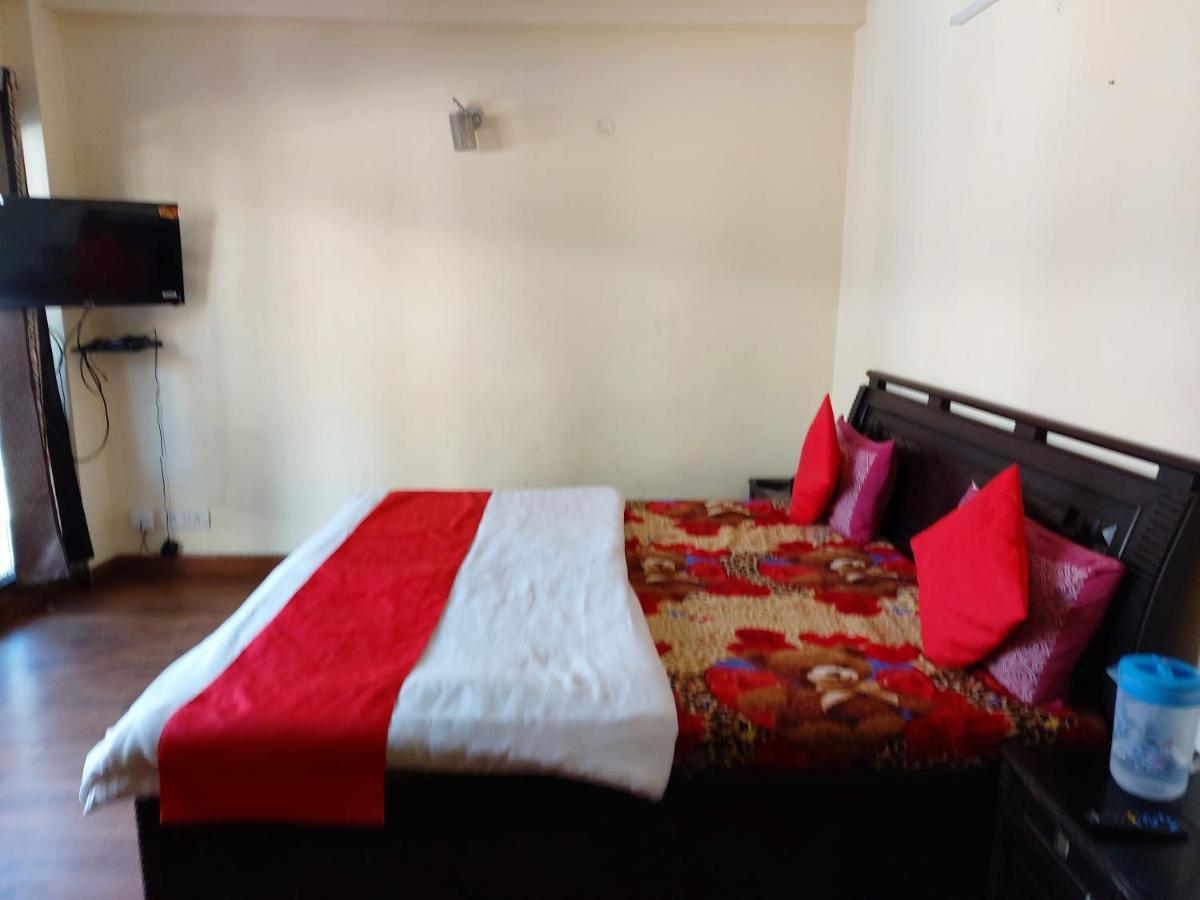 Goroomgo You And Me Nainital Exterior photo